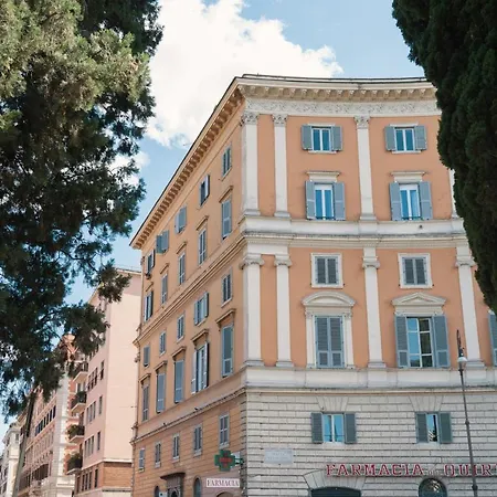 Domus Quiritum Elite, Vatican Luxury Rome